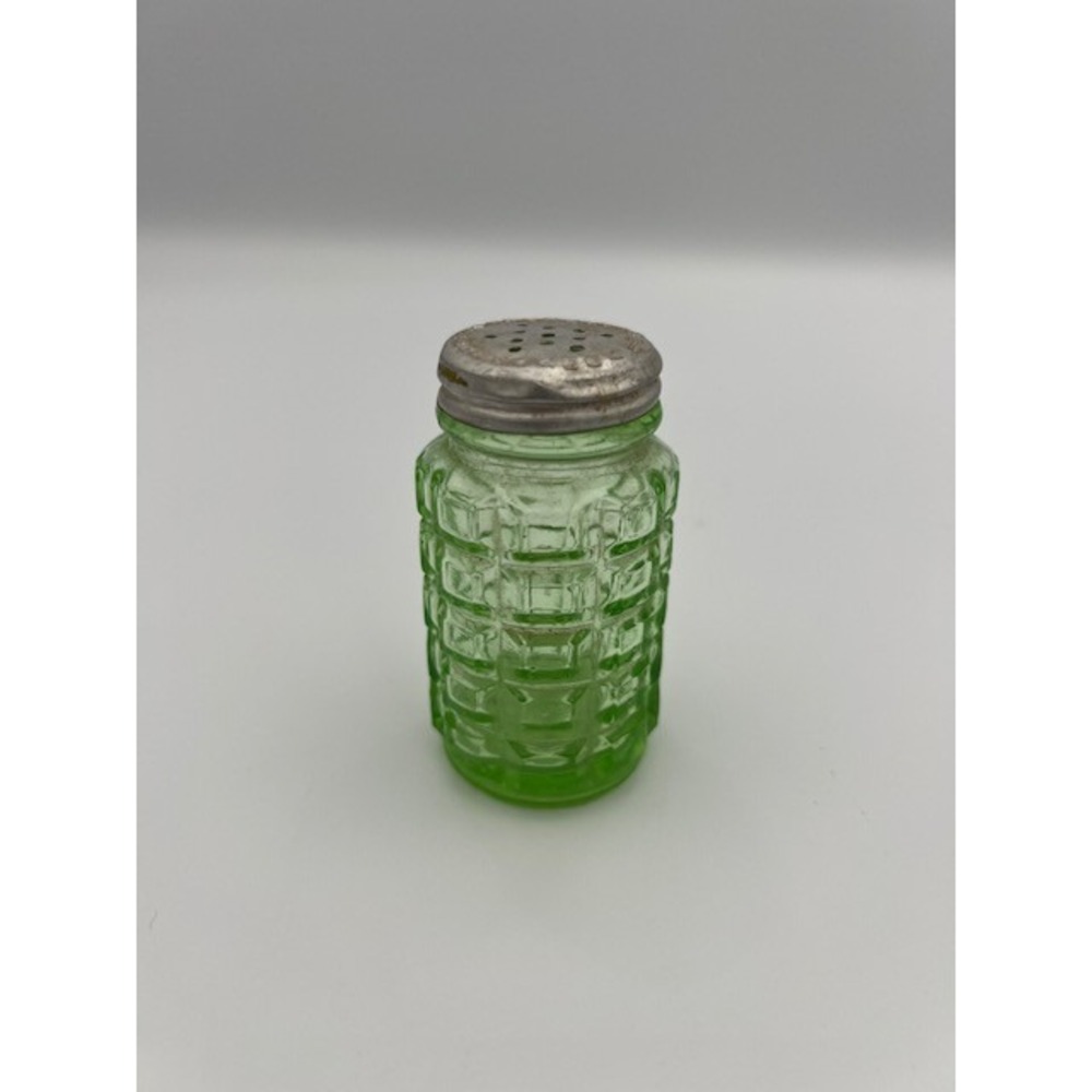 Vintage Hazel Atlas Green Uranium Depression Glass Waffle Salt Shaker S-49 Glow